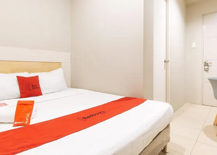Reddoorz Near Osmena Highway 2 2* Manille