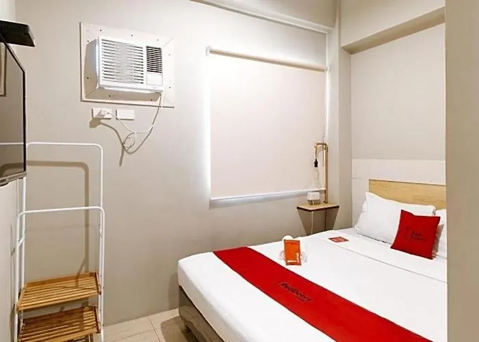 Hotel Reddoorz Near Osmena Highway 2 2*
