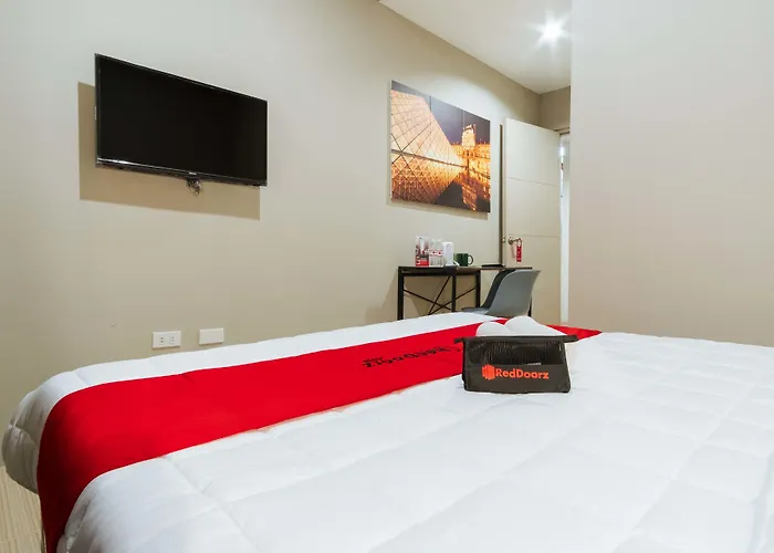 Hotel Reddoorz Near Osmena Highway 2 2*