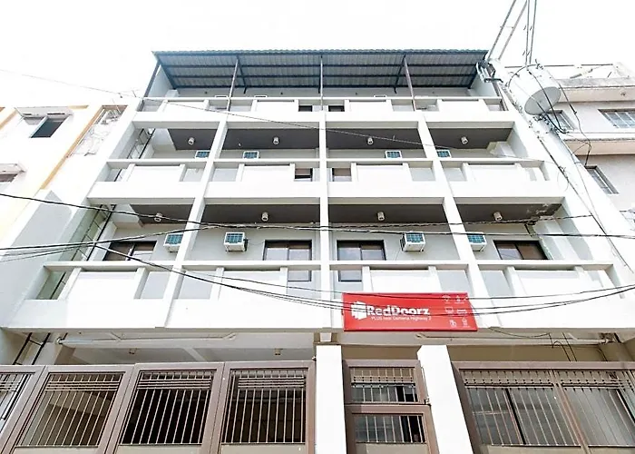 Reddoorz Near Osmena Highway 2 2* Manille